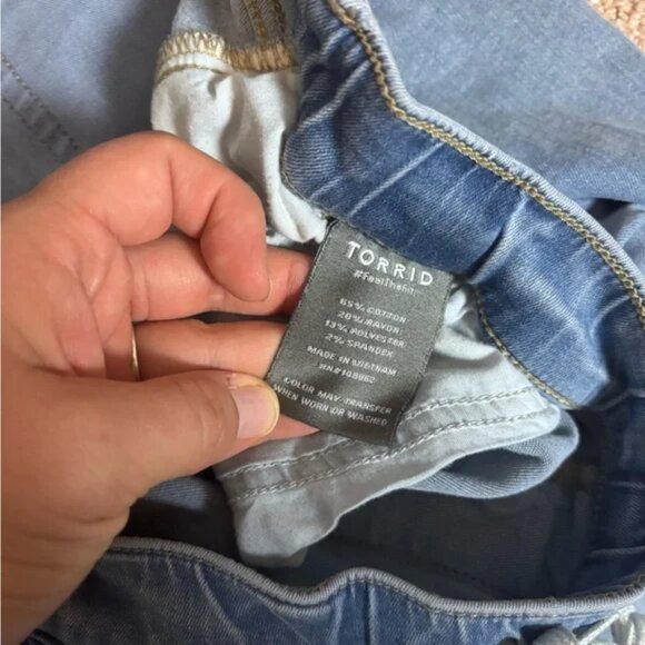 Torrid Pull On Boyfriend Straight Super Soft Mid Rise Jeans - Picture 5 of 7